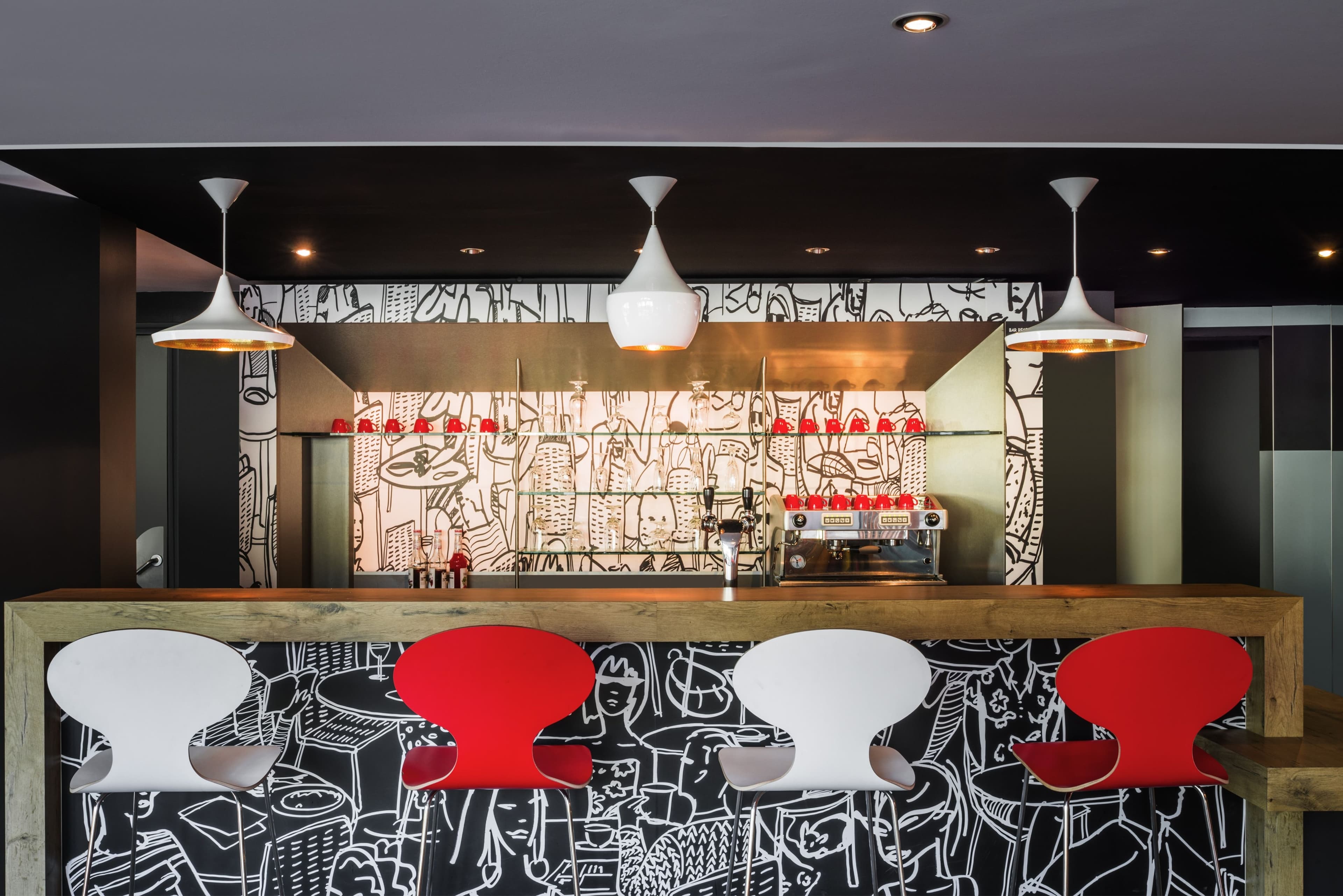Wojo Nantes - Ibis Centre Gare Sud