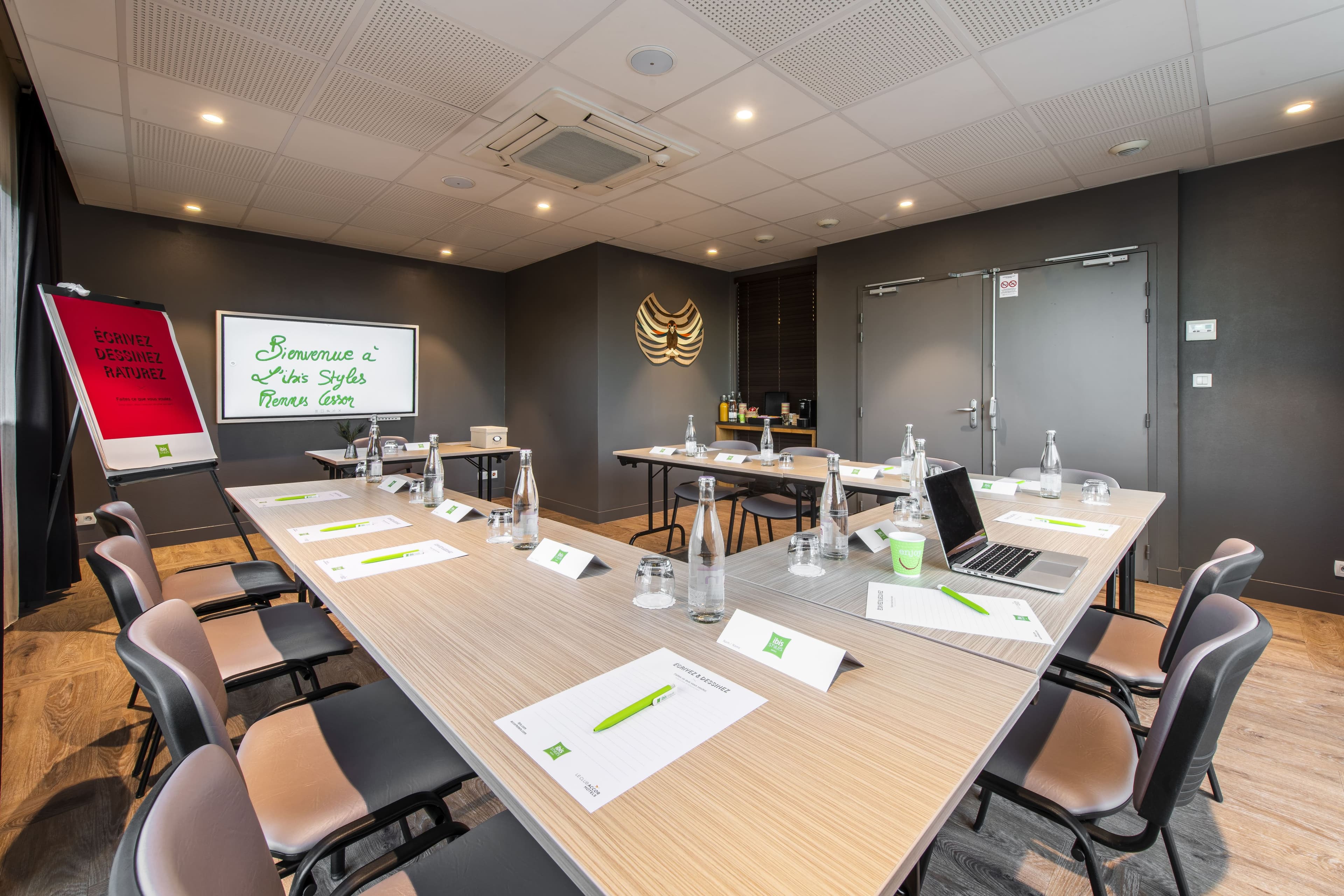 Sala de reuniones "l’Escarpolette" – hasta 18 personas