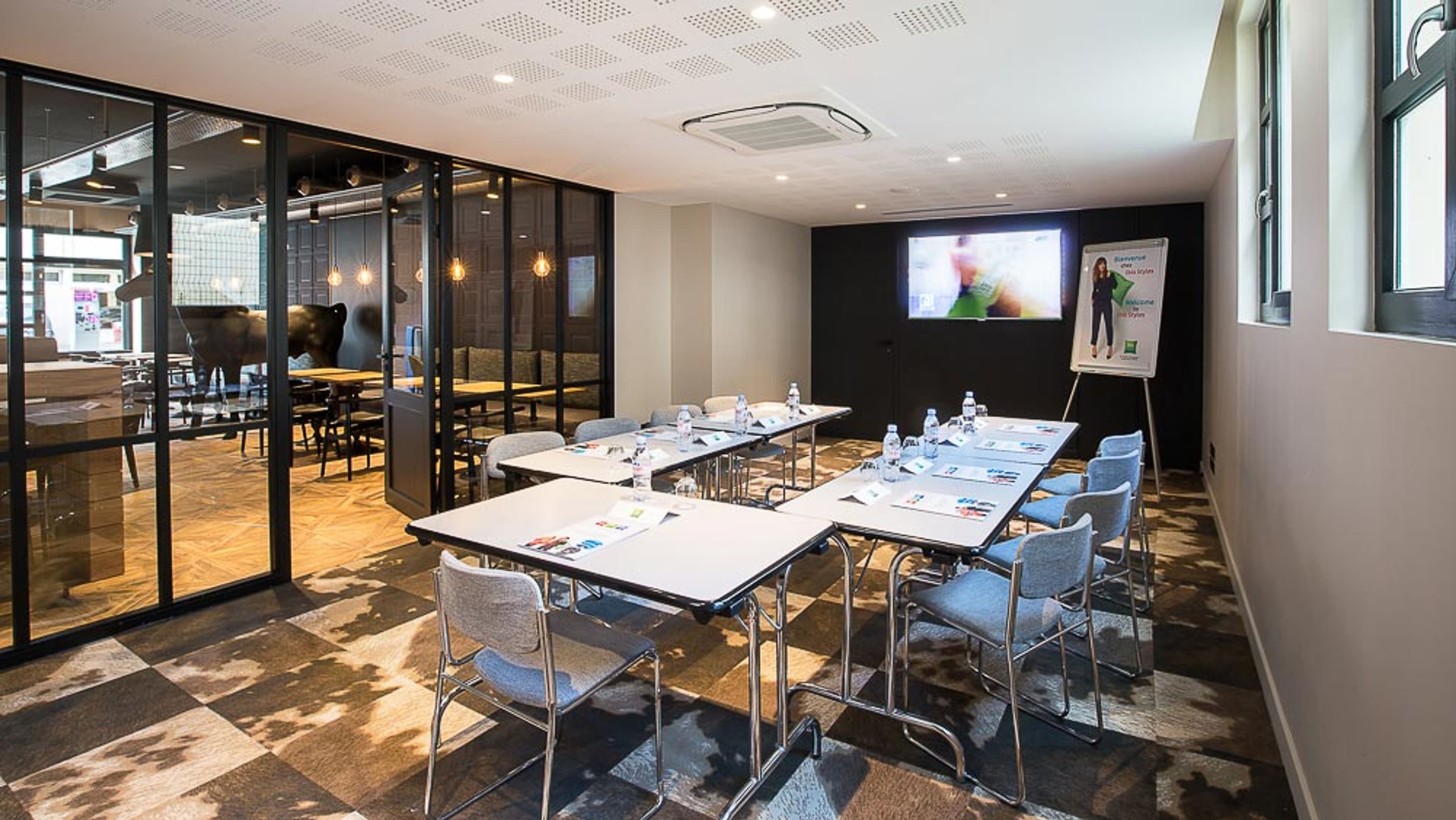 Salle de réunion - 1 à 6 personnes