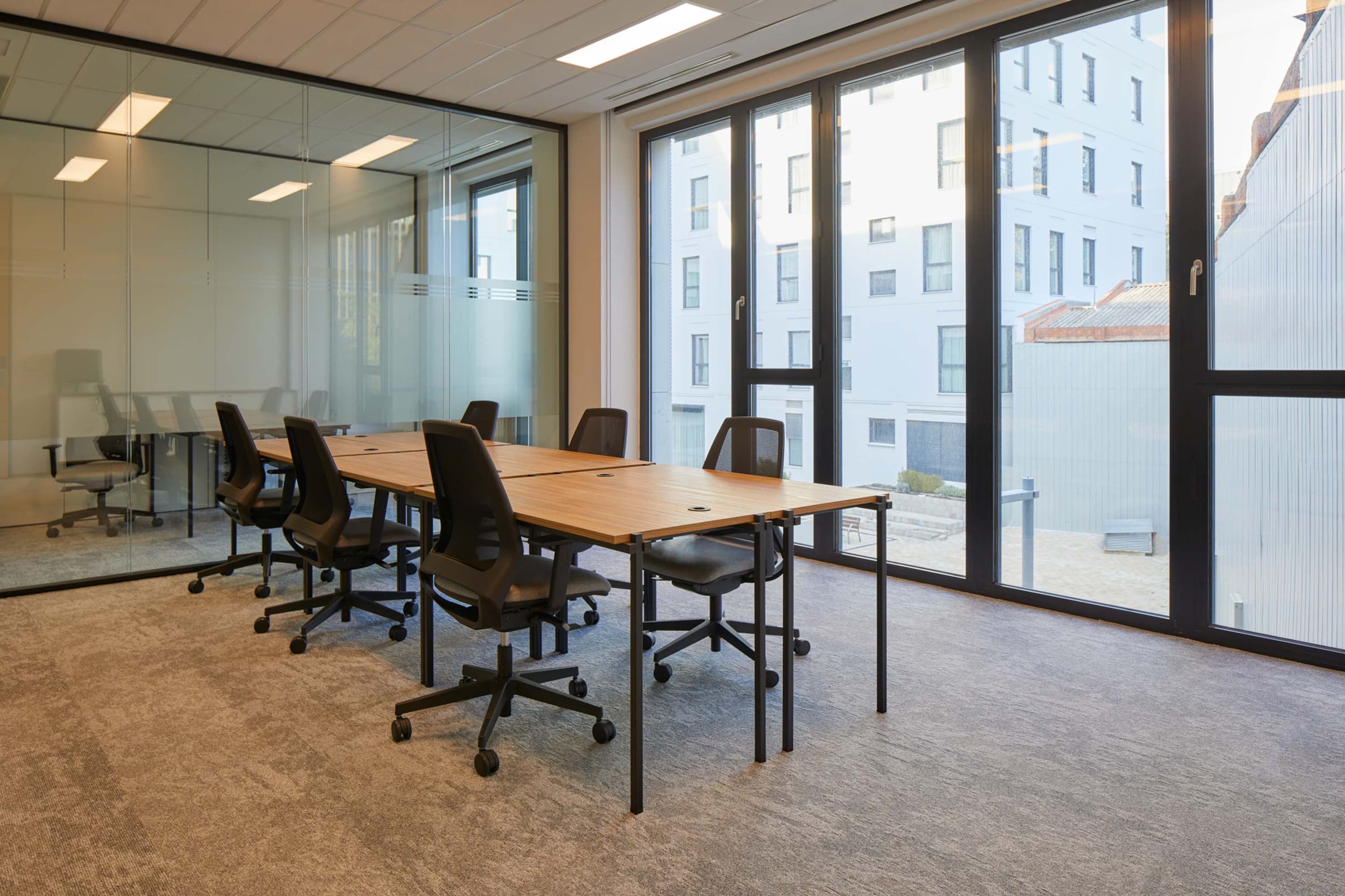 Office - 5 people