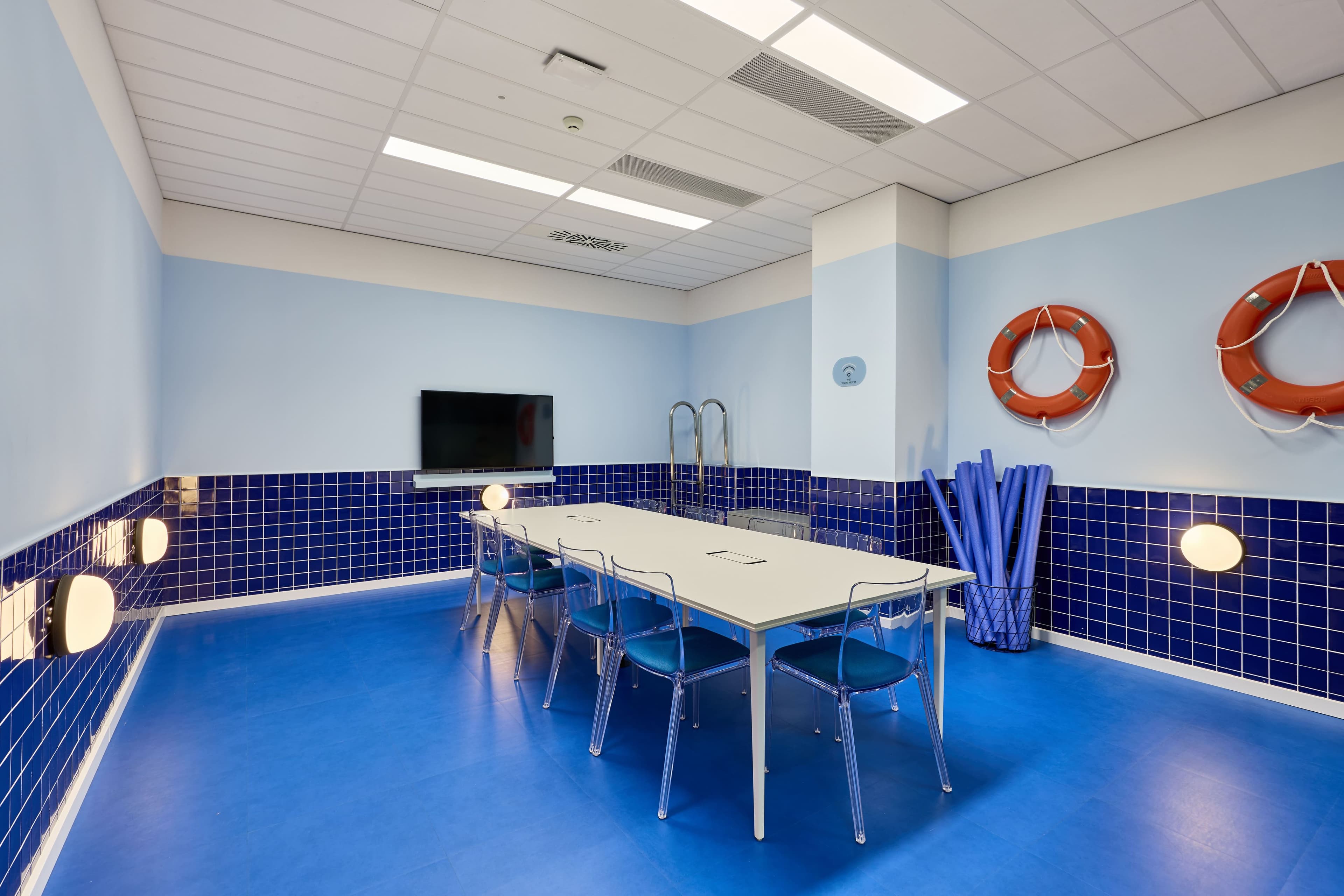 LA PISCINA - R2