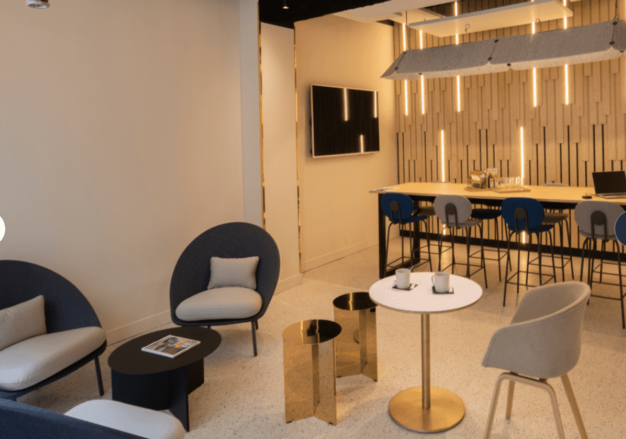 Meeting room - ON AIR - 8 people