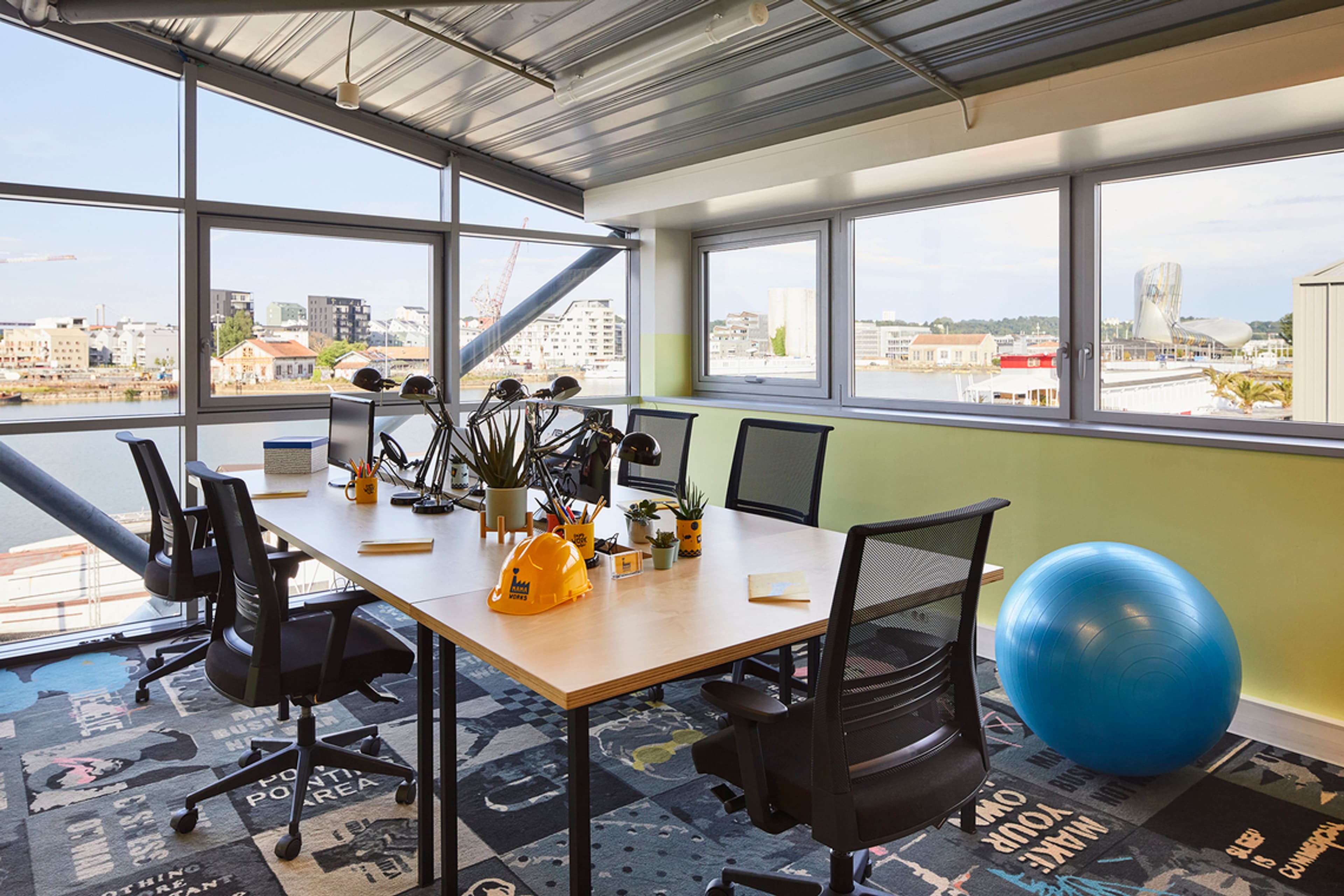 Bureau - 5 personnes