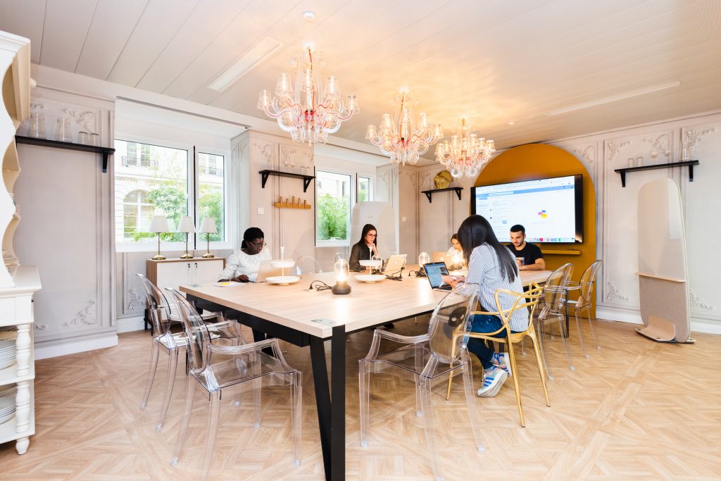 Peut-on vraiment se passer de bureau ?