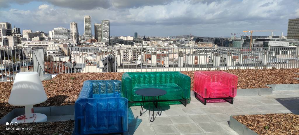 grande terrasse pour télétravailler au calme