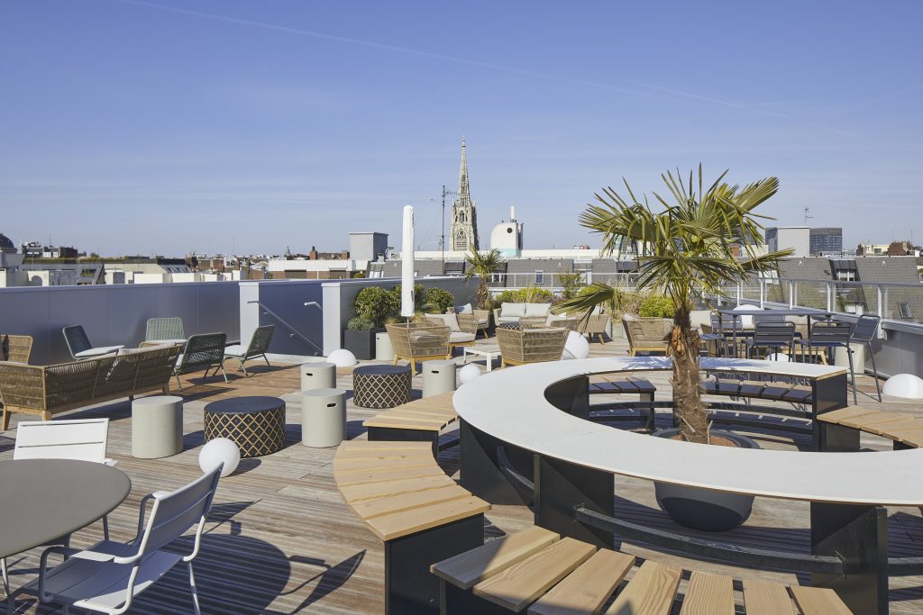 Terrasse aménagée 19 rue d'Amiens 59 800 Lille