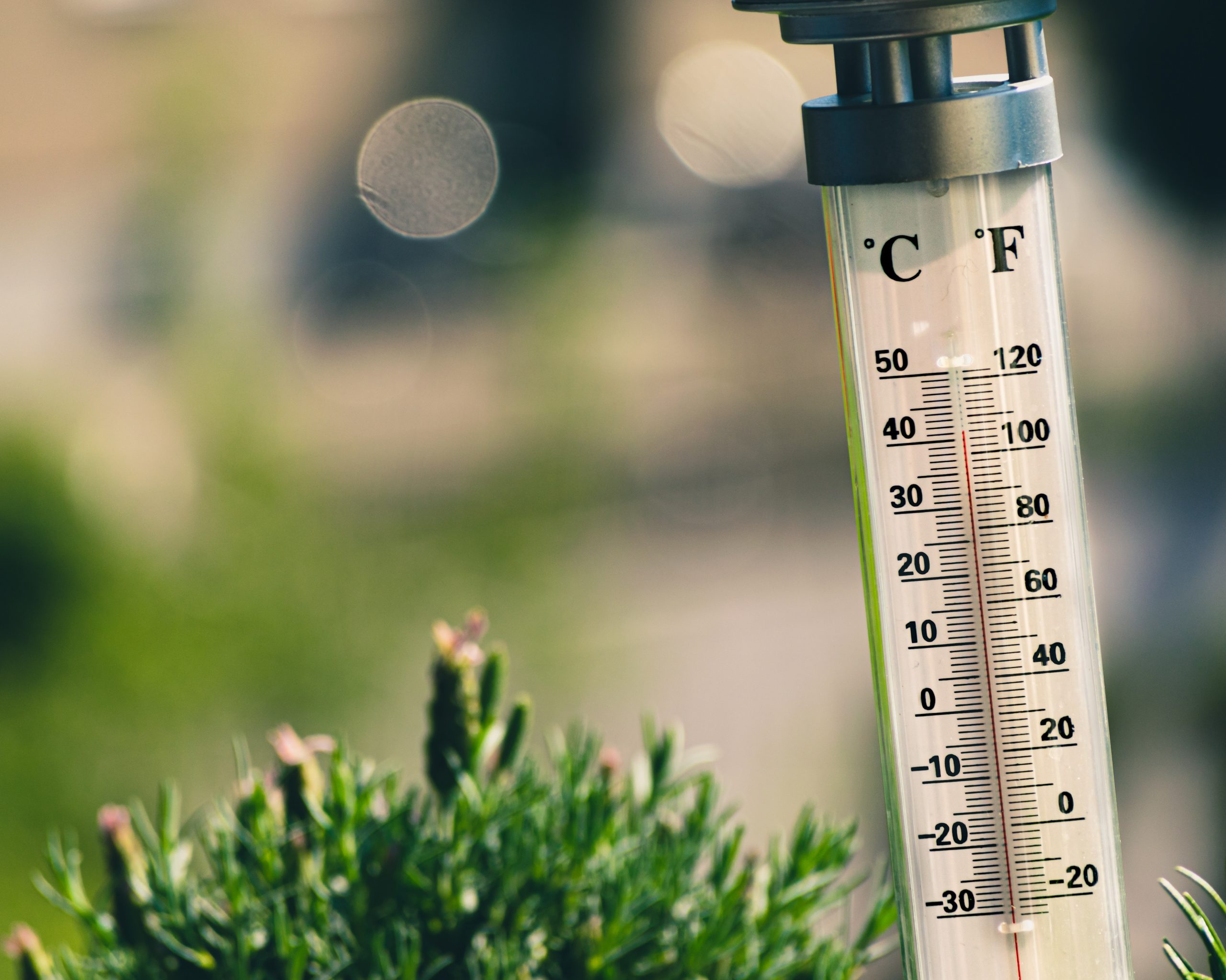 Climatisation au bureau : comment éviter la guerre du thermostat dans l’open space ?